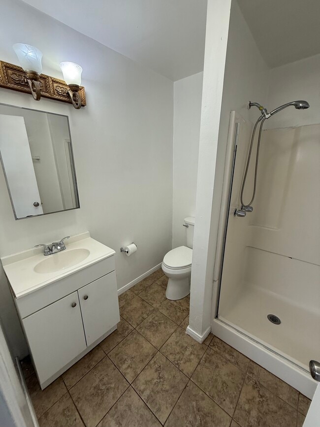 Photo - 332 N Ave 57 Unidad AA