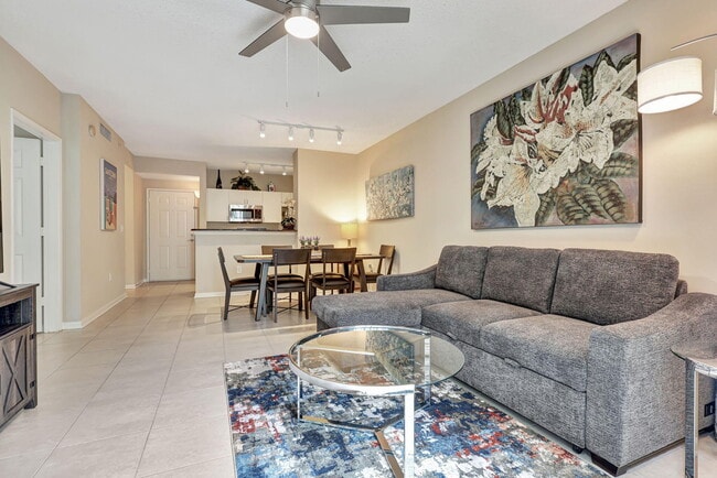 Photo - 630 S Sapodilla Ave Unit 203