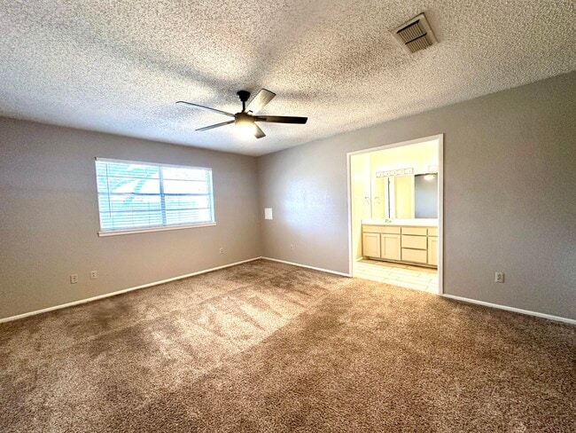 Photo - 7006 Vinton Ave