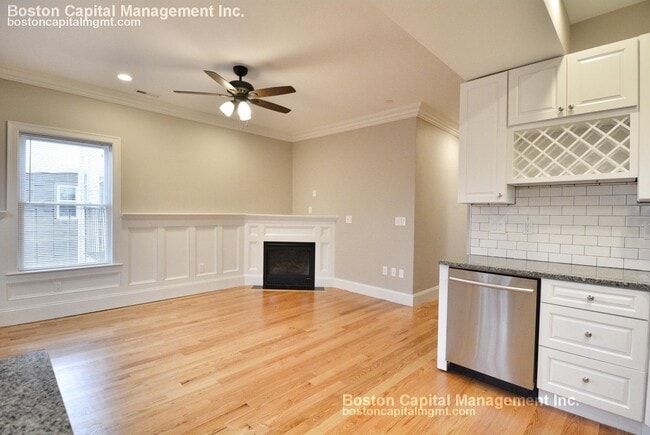 Photo - 57 W 7th St Unit #3