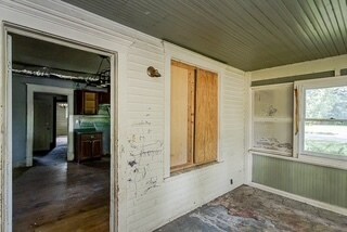 Photo - 435 Cowen St