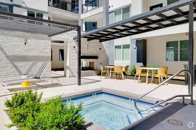 Resort Style Pool with Tanning Deck - Echo Biltmore
