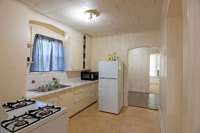 Photo - Weekly Rental 1 Bedroom 1 Bath Unidad Apt. 3