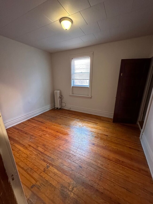 Photo - 1936 Chestnut St Unit B