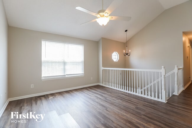 Photo - 11036 N McKinley Ave