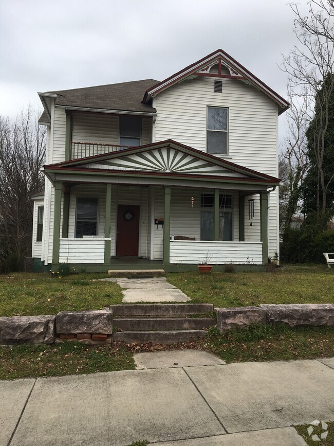 Building Photo - 209 E Baxter Ave Rental