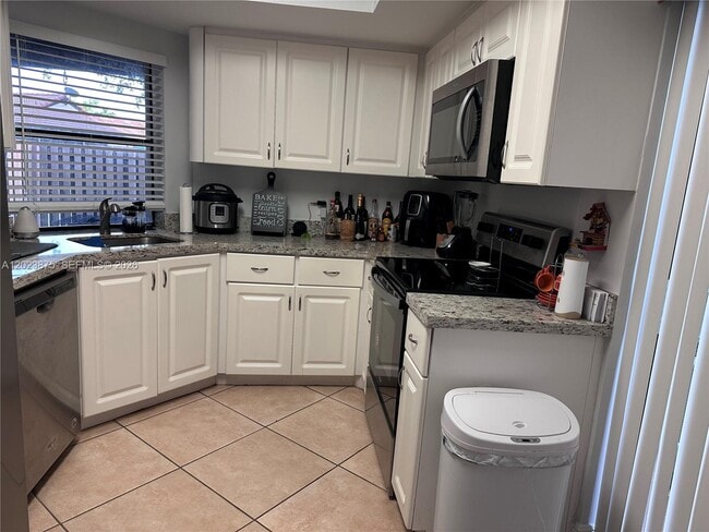 Photo - 15205 SW 48th Terrace