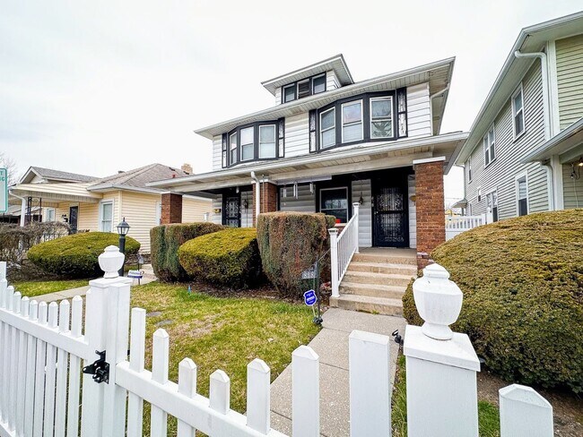 Photo - 838-838 N Oxford St Unit 838 N Oxford St