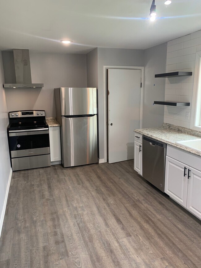 Kitchen3 - 1219 12th St W Unit 1144 Alderson - Front