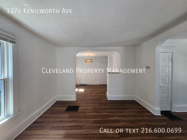 Photo - 1374 Kenilworth Ave