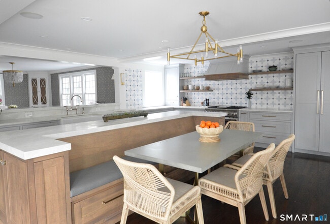 Photo - 142 Brookside Rd