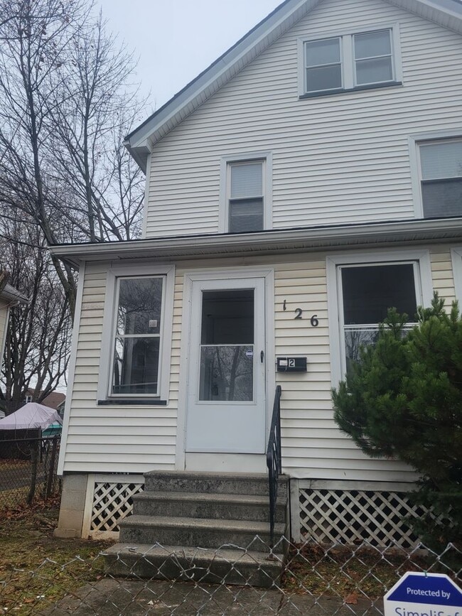 Photo - 126 Flanders St Unit 126 Flanders (Upper)