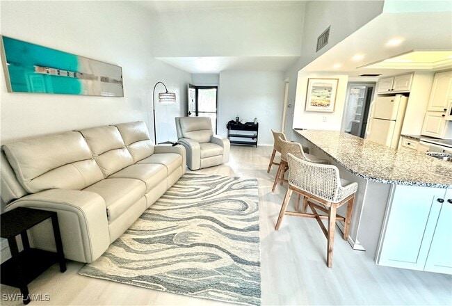 Photo - 5610 Trailwinds Dr Condo Unit 325