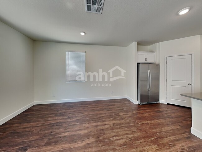 Photo - 559 Lotus Land Ave