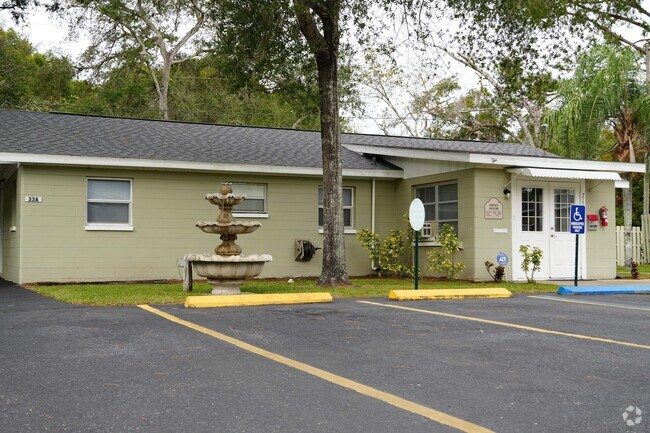 Building Photo - The Villas at Oakdale Hernando Rental