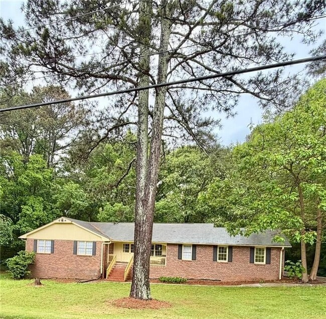 Photo - 665 Arnold Rd