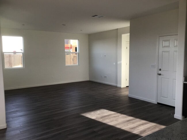 Photo - 7105 Encore Way