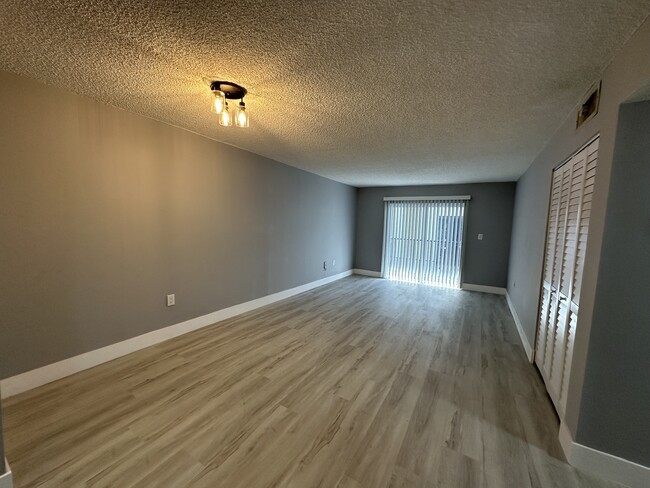 Photo - 1337 NW 1st St Unit #7