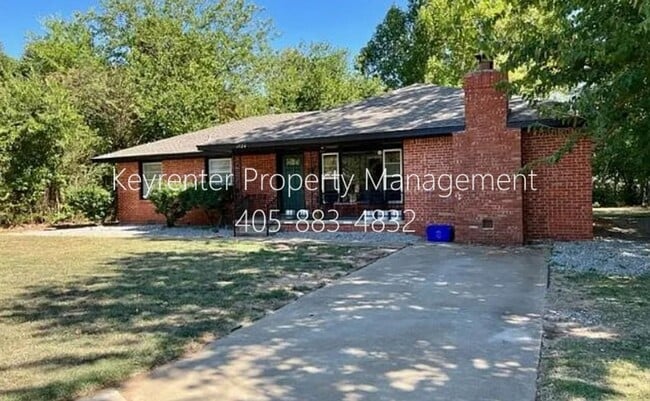 Photo - Completely Renovated 3 Bedroom close to OU Campus!! LAWNCARE INCLUDED!!