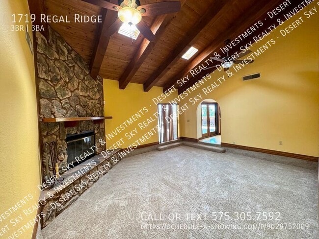Photo - 1719 Regal Ridge St