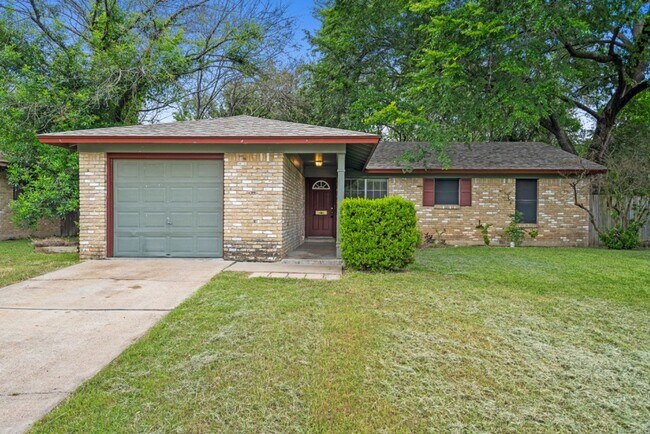 8307 Rockwood Ln, Austin, Texas 78757 - 8307 Rockwood Ln, Austin, Texas 78757 House