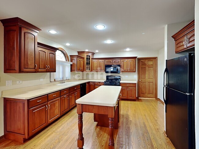 Photo - 2815 Sharon Dr