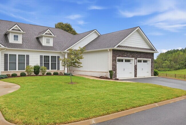 Home-Like Living in a Quiet Jonesborough Community