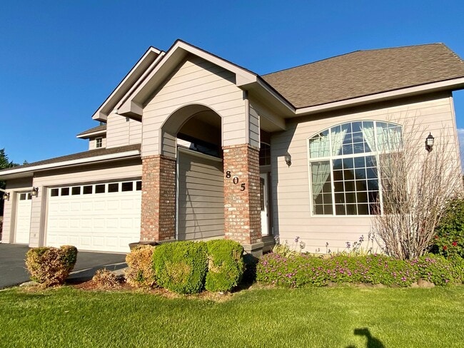 West Valley Home on a Hill - West Valley Home on a Hill