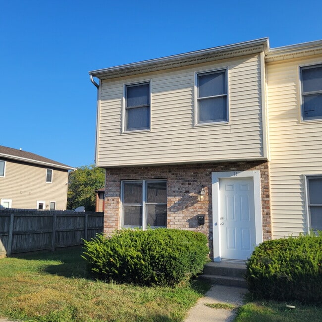 Building Photo - 3405 Gaines Mill Rd Unit 11