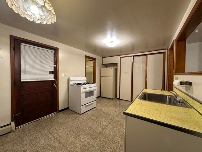 Photo - 428 4th Ave Unidad 2nd Floor