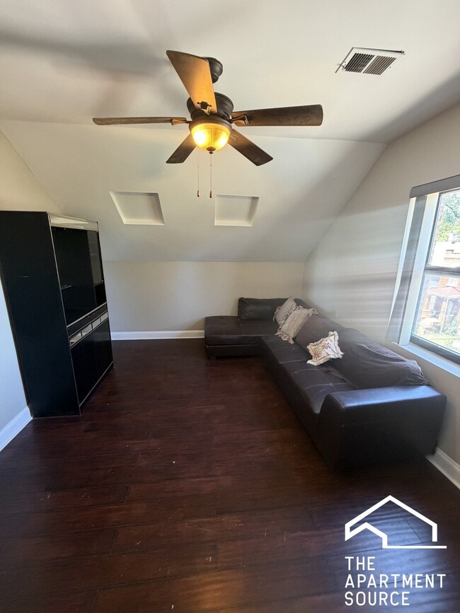 Photo - 2411 W 34th Pl Unit 2
