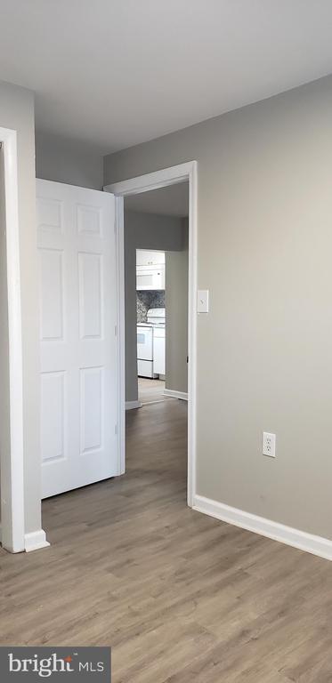 Photo - 403 W 6th St Unit 4