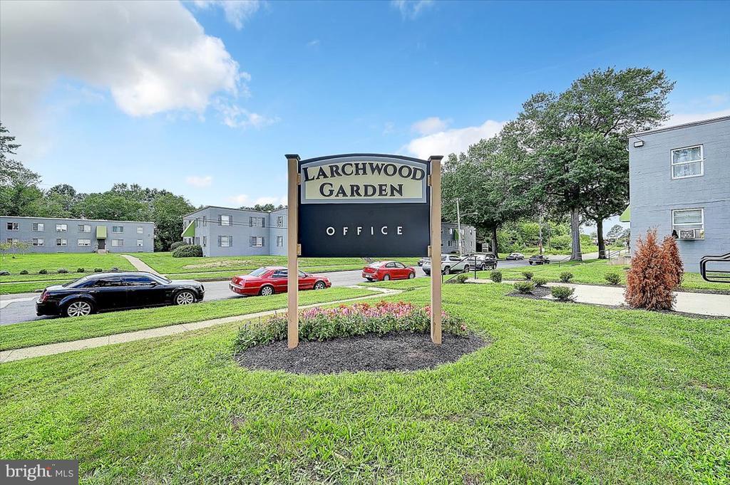 Photo - 8204 Grovers Ave Apartment Unit C