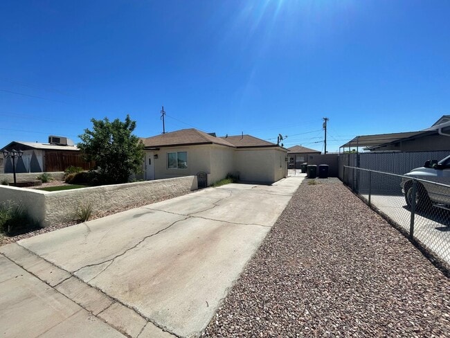 Photo - 1003 S 6th Ave