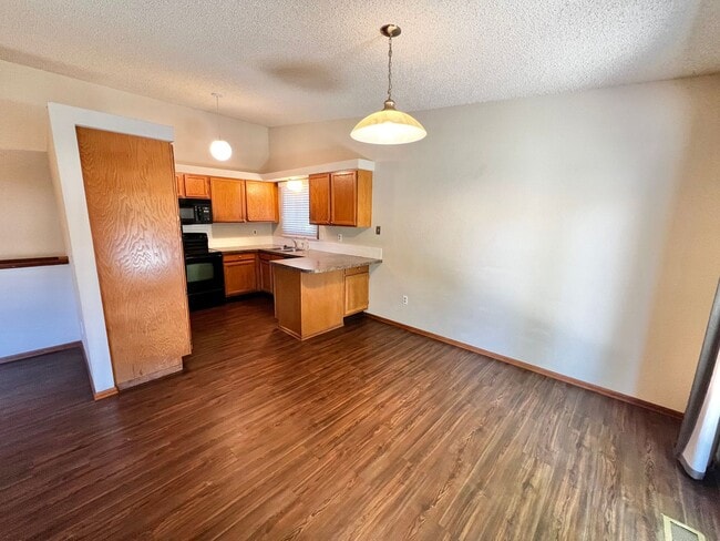 Photo - Spacious 4 Bed, 3 Bath Ranch in South Fort Collins