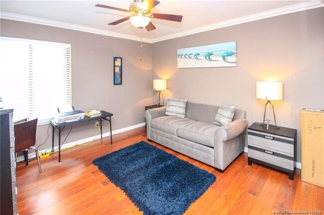 Photo - 4720 NE Sandpebble Trce Unit 403