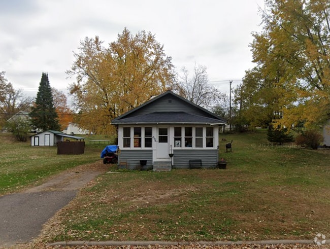Building Photo - 605 E River Ave Rental