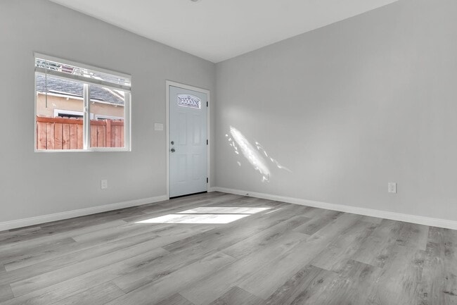 Photo - 1437 Arroyo Ave Unit 1435