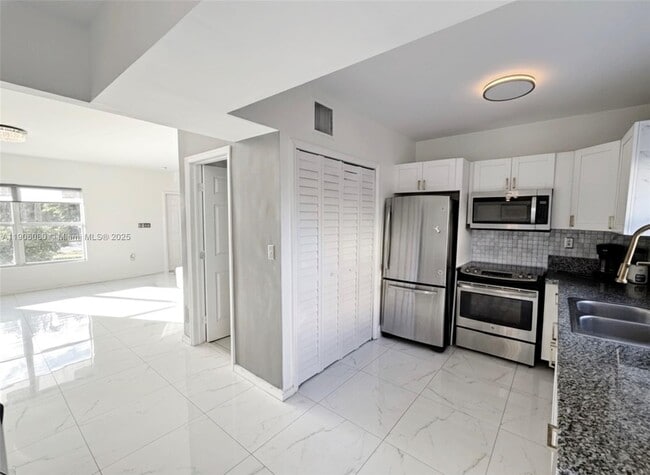 Photo - 7936 Kimberly Blvd