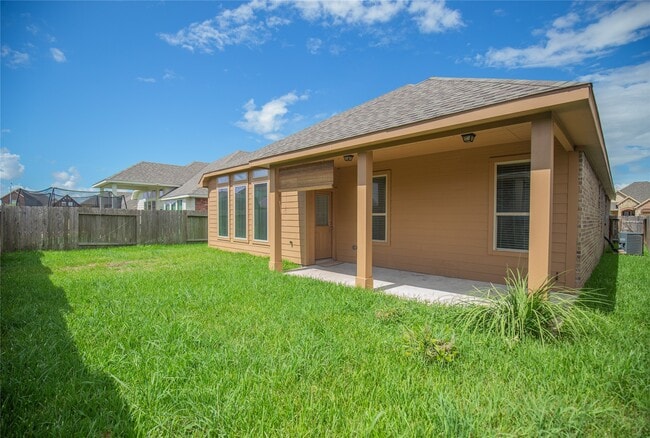 Photo - 311 Lockridge Hill Ln