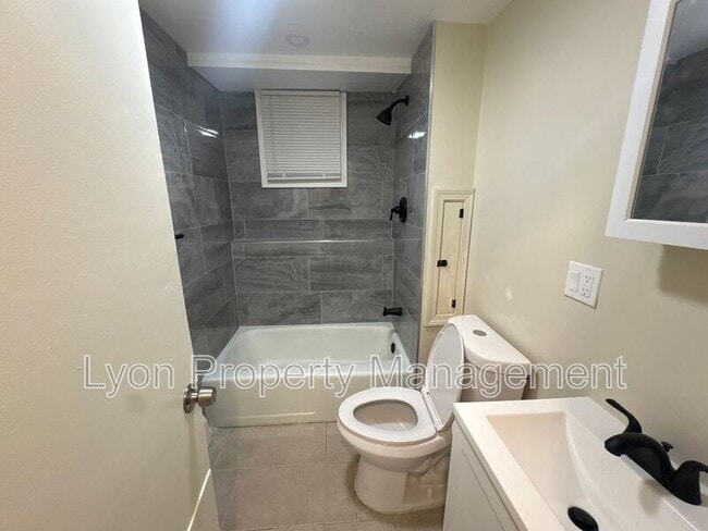 Photo - 51 Adelaide Ave Unit 1R