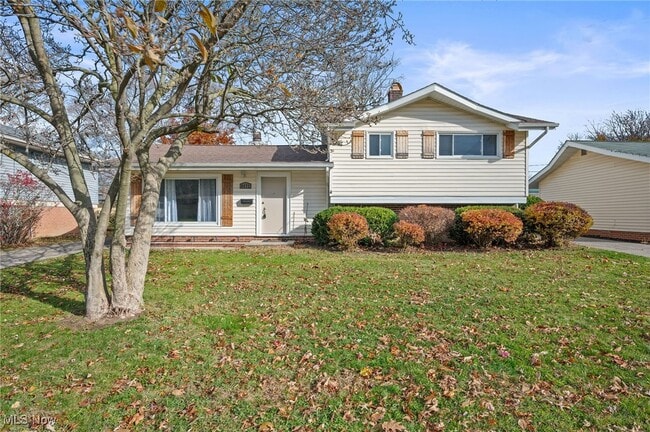 Building Photo - 6677 Crenshaw Dr