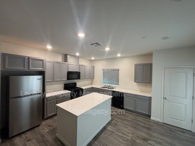 2878 Catalano Wy