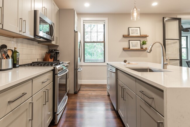 Photo - 63 Beech Glen St