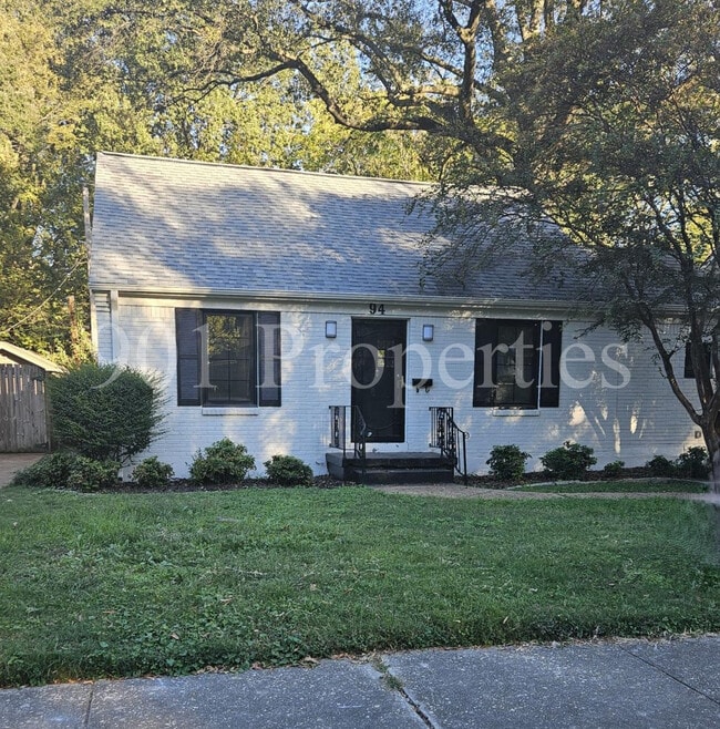 94 E LAFAYETTE Cir  
