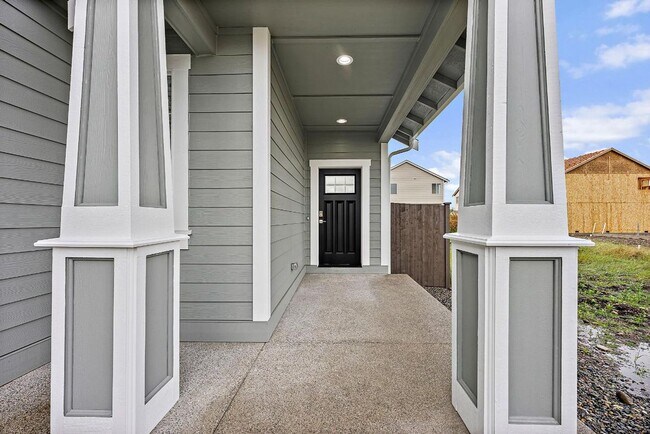 Photo - Brand New Yelm Rental | 4 Bedroom Home with Office, A/C & Bonus Loft Space!