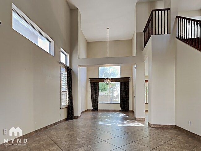 Photo - 3719 W Fallen Leaf Ln