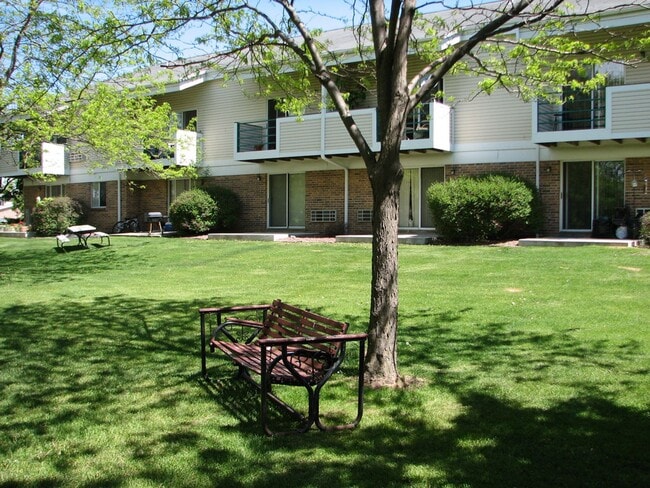 Photo - Stoughton Arms