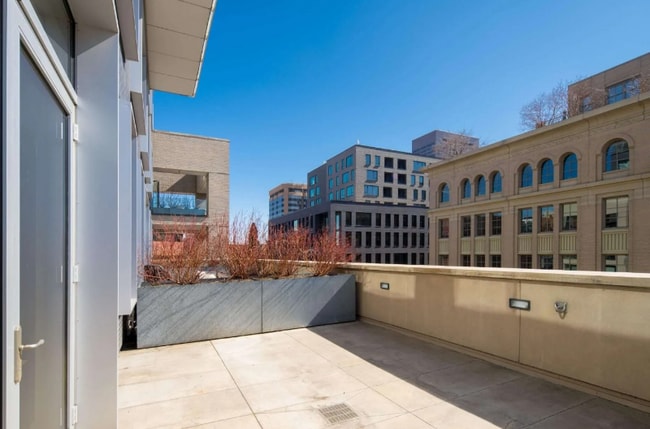 Photo - 1555 Blake St Unidad 506