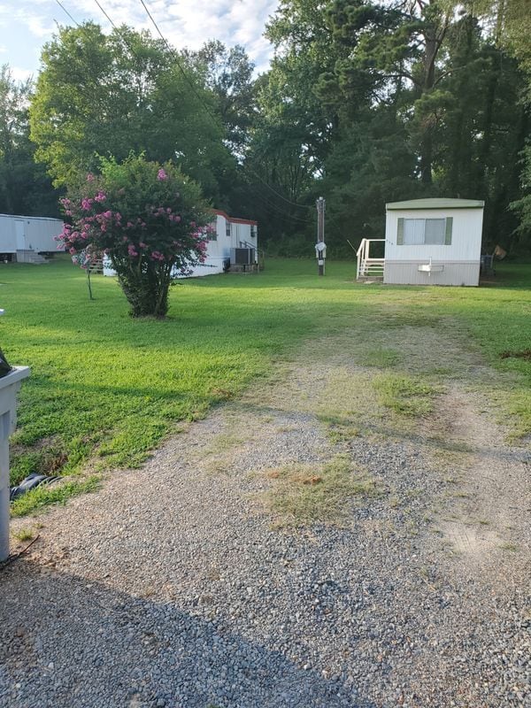 Photo - 715 Delouche St